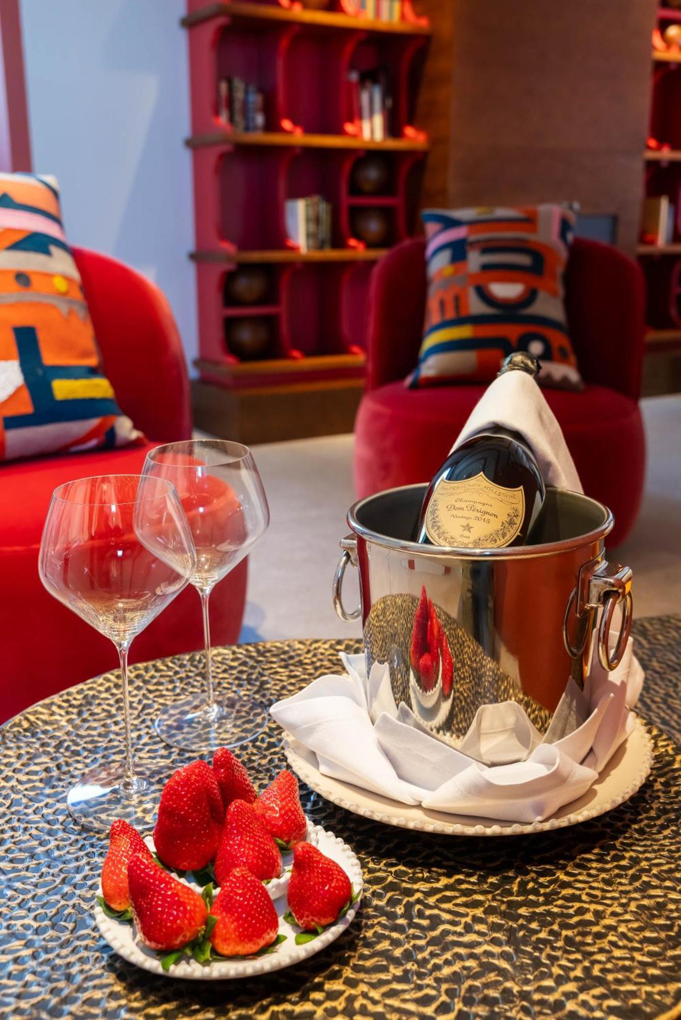 Hotel Boutique Faro Silleiro 巴约讷 外观 照片