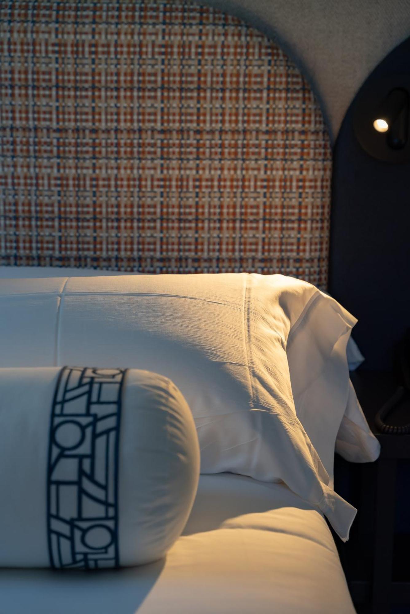 Hotel Boutique Faro Silleiro 巴约讷 外观 照片
